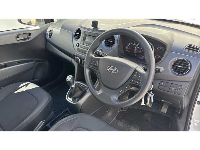 Hyundai i10 I10 1.0 SE 5dr 