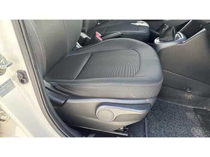 Hyundai i10 I10 1.0 SE 5dr 