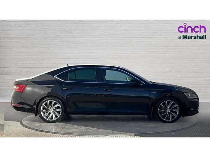 SKODA Superb SUPERB 2.0 TSI Laurin + Klement 5dr DSG 
