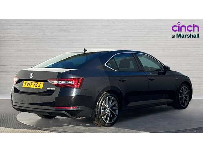 SKODA Superb SUPERB 2.0 TSI Laurin + Klement 5dr DSG 