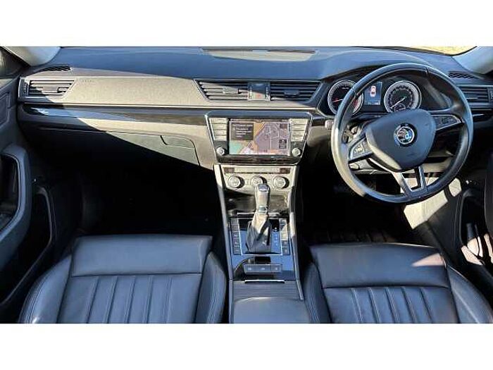 SKODA Superb SUPERB 2.0 TSI Laurin + Klement 5dr DSG 