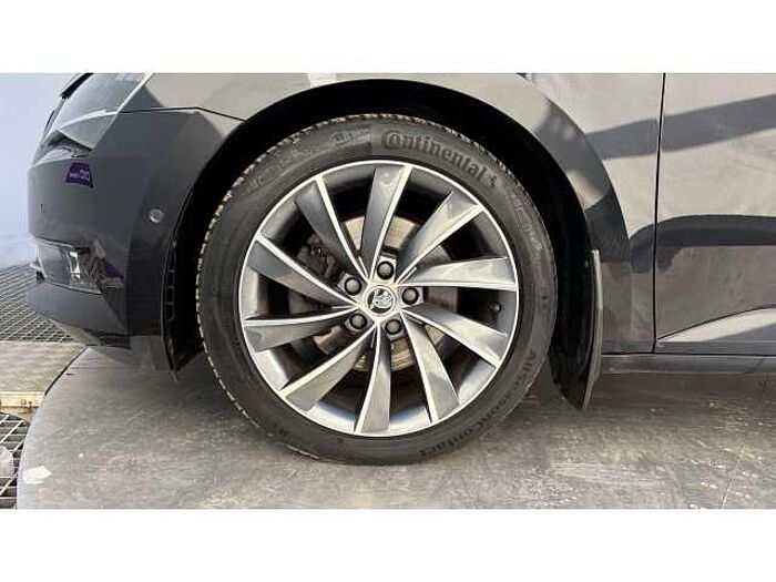 SKODA Superb SUPERB 2.0 TSI Laurin + Klement 5dr DSG 