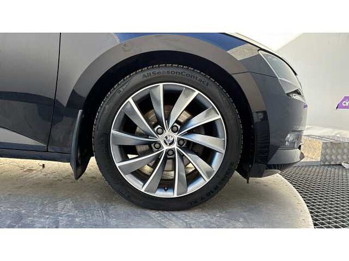 SKODA Superb SUPERB 2.0 TSI Laurin + Klement 5dr DSG 