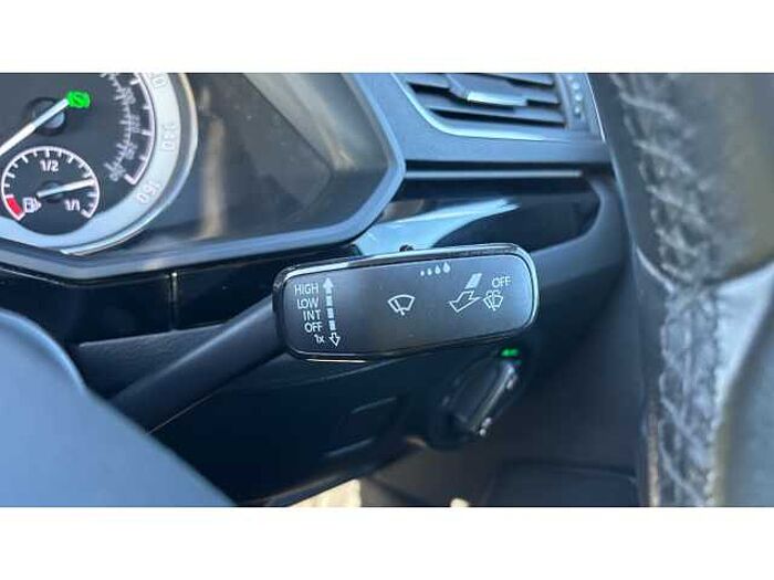 SKODA Superb SUPERB 2.0 TSI Laurin + Klement 5dr DSG 
